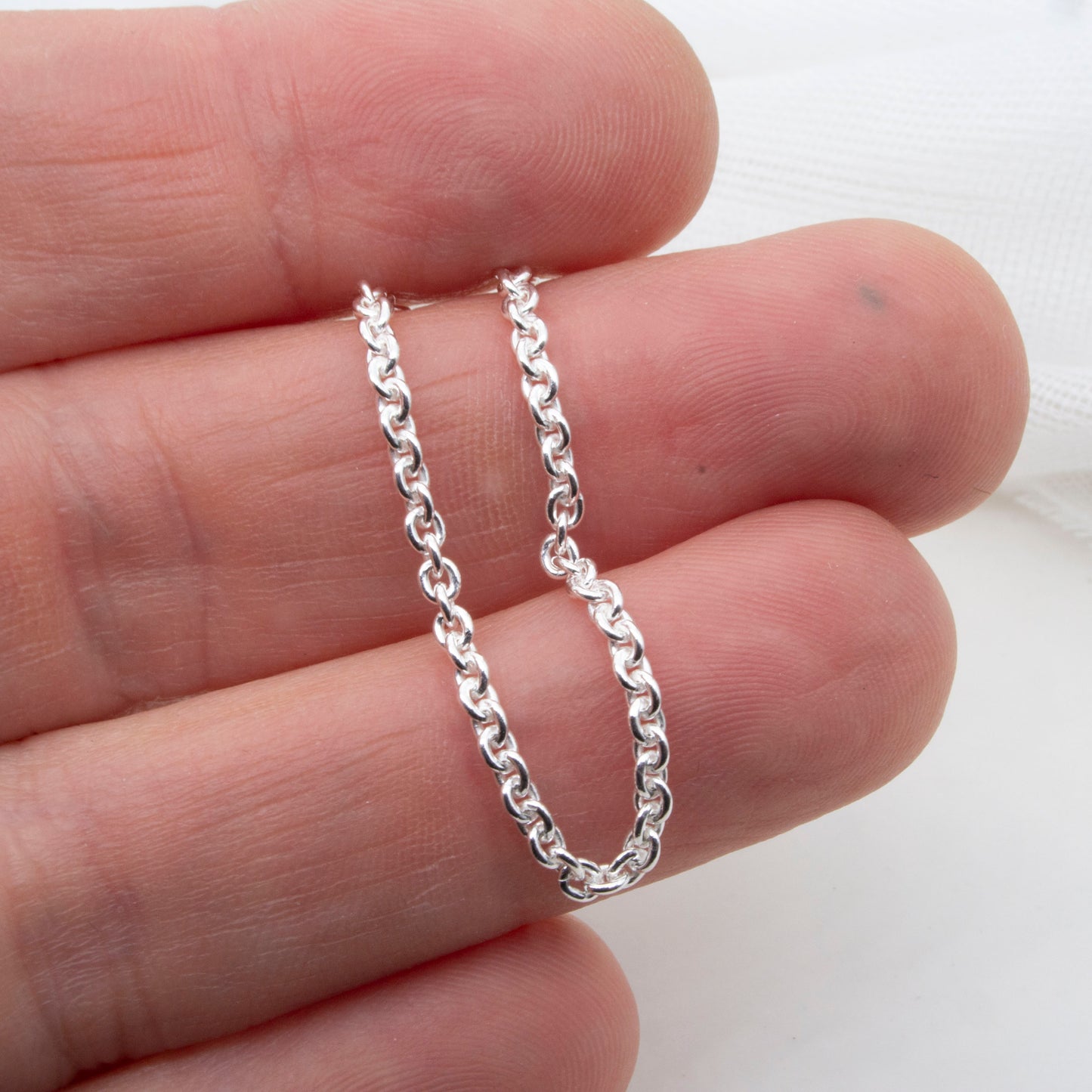 Sterling silver trace chain (medium)