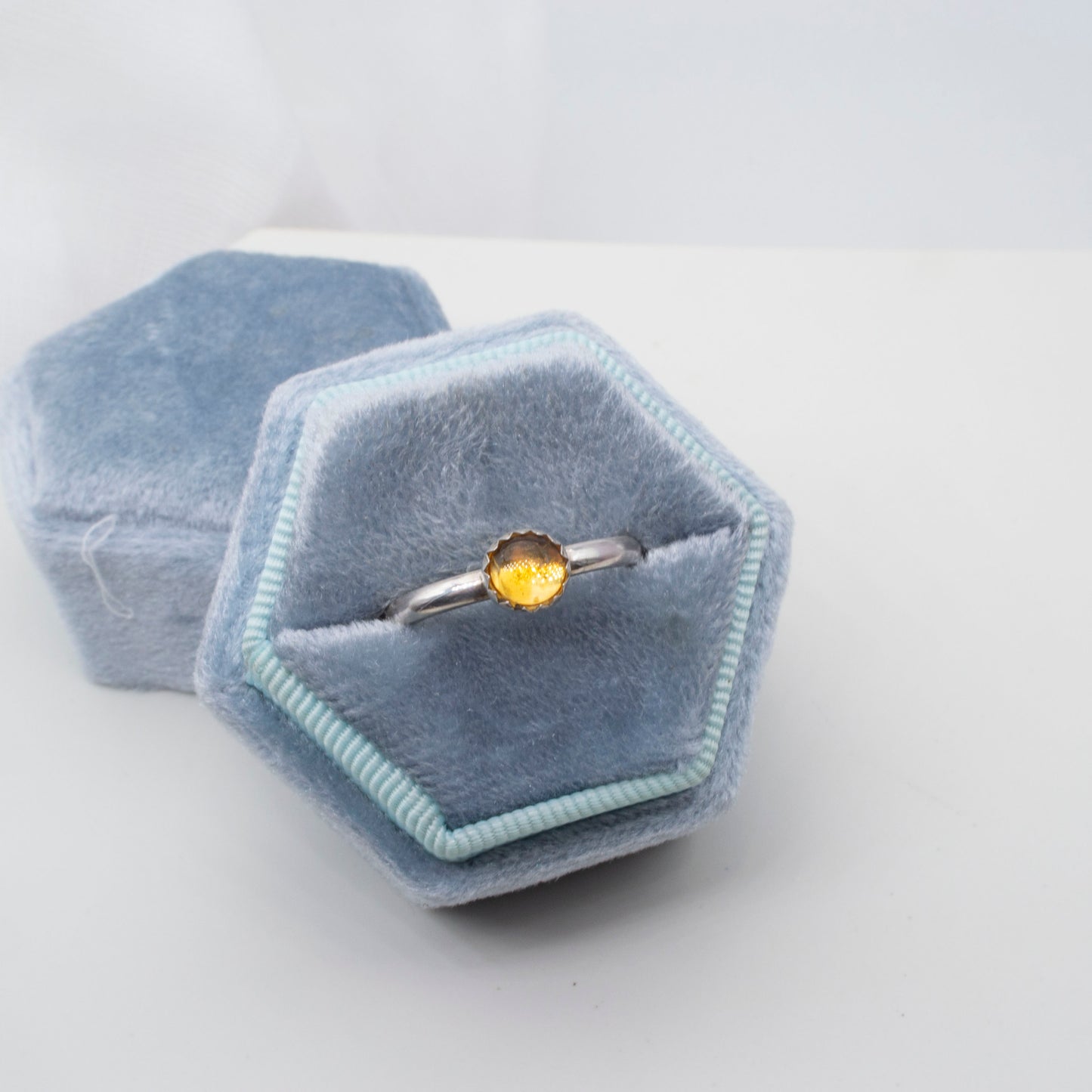 Citrine cabochon ring size P1/2