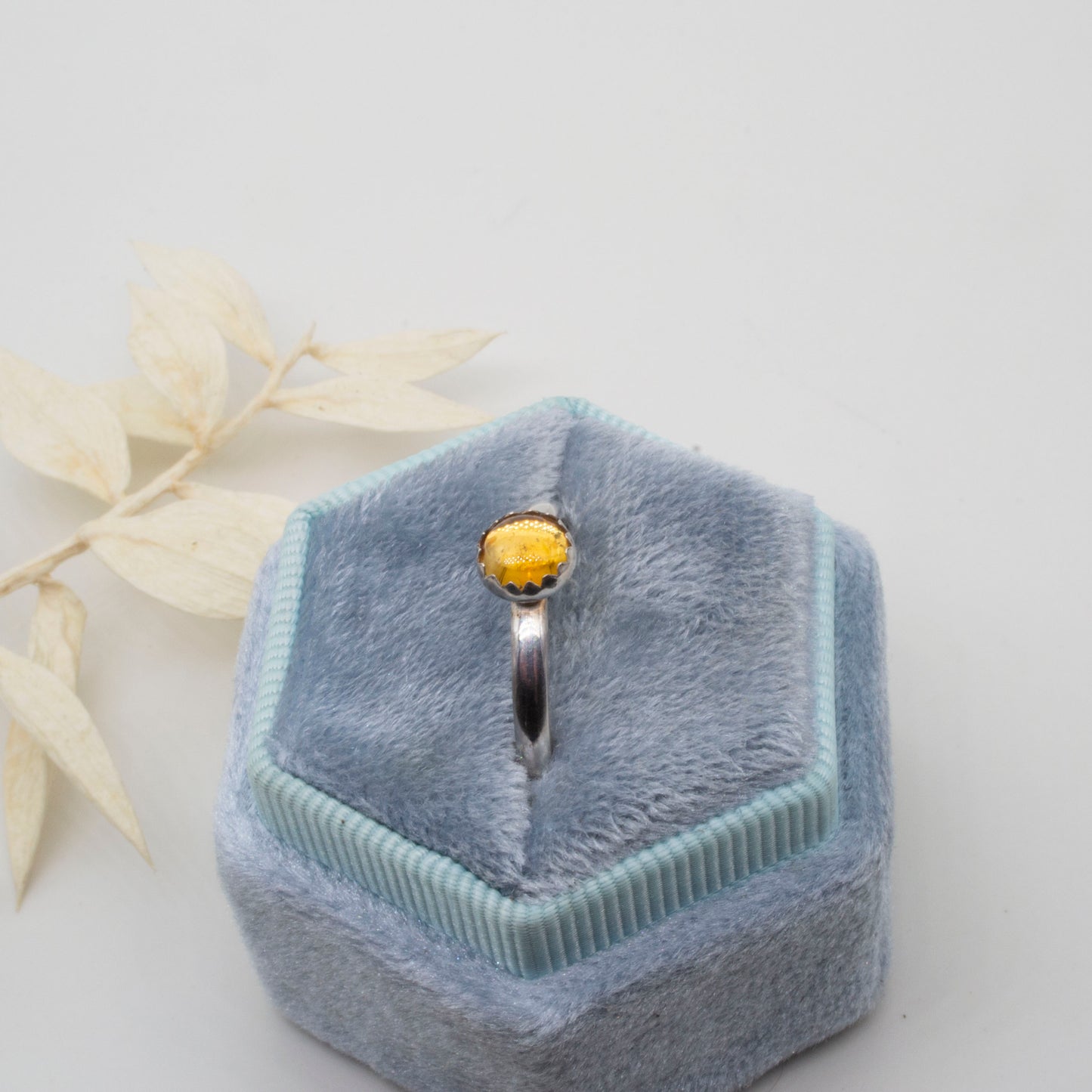 Citrine cabochon ring size P1/2