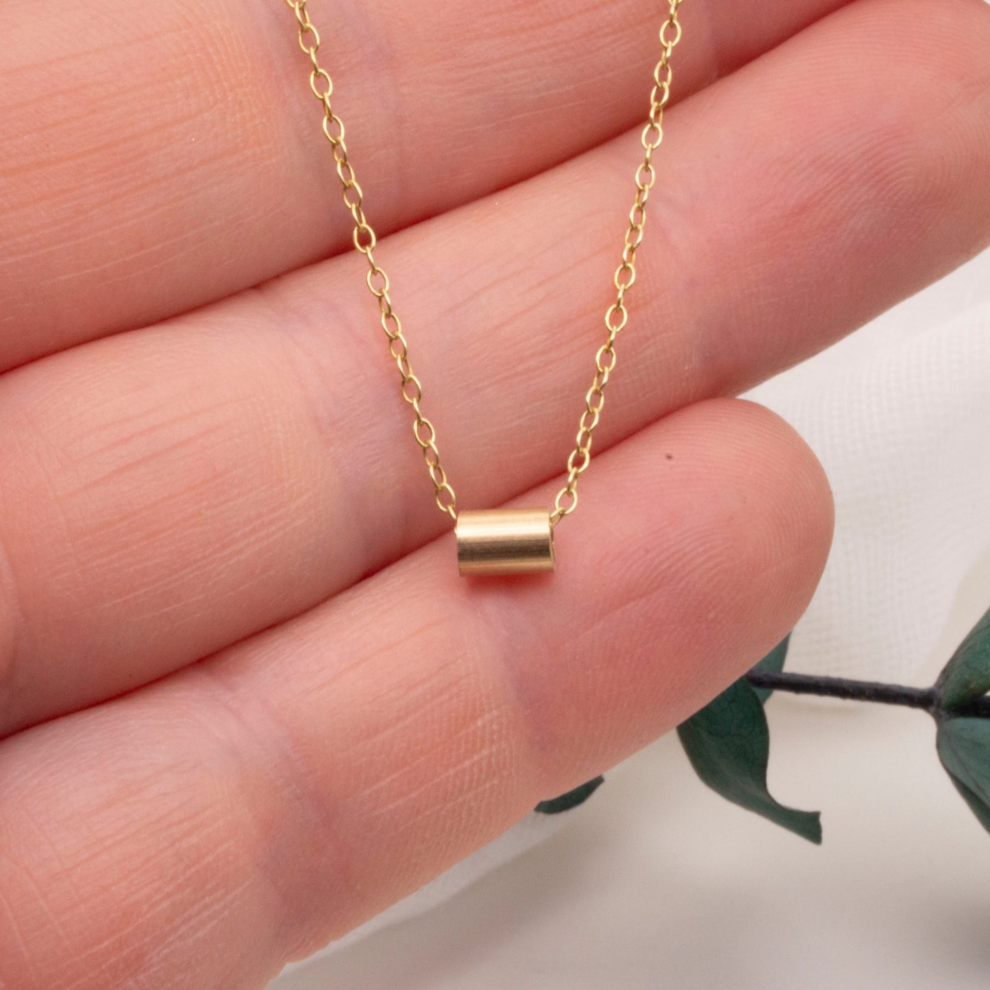 9ct Gold Tube Necklace – Hammered or Polished Finish
