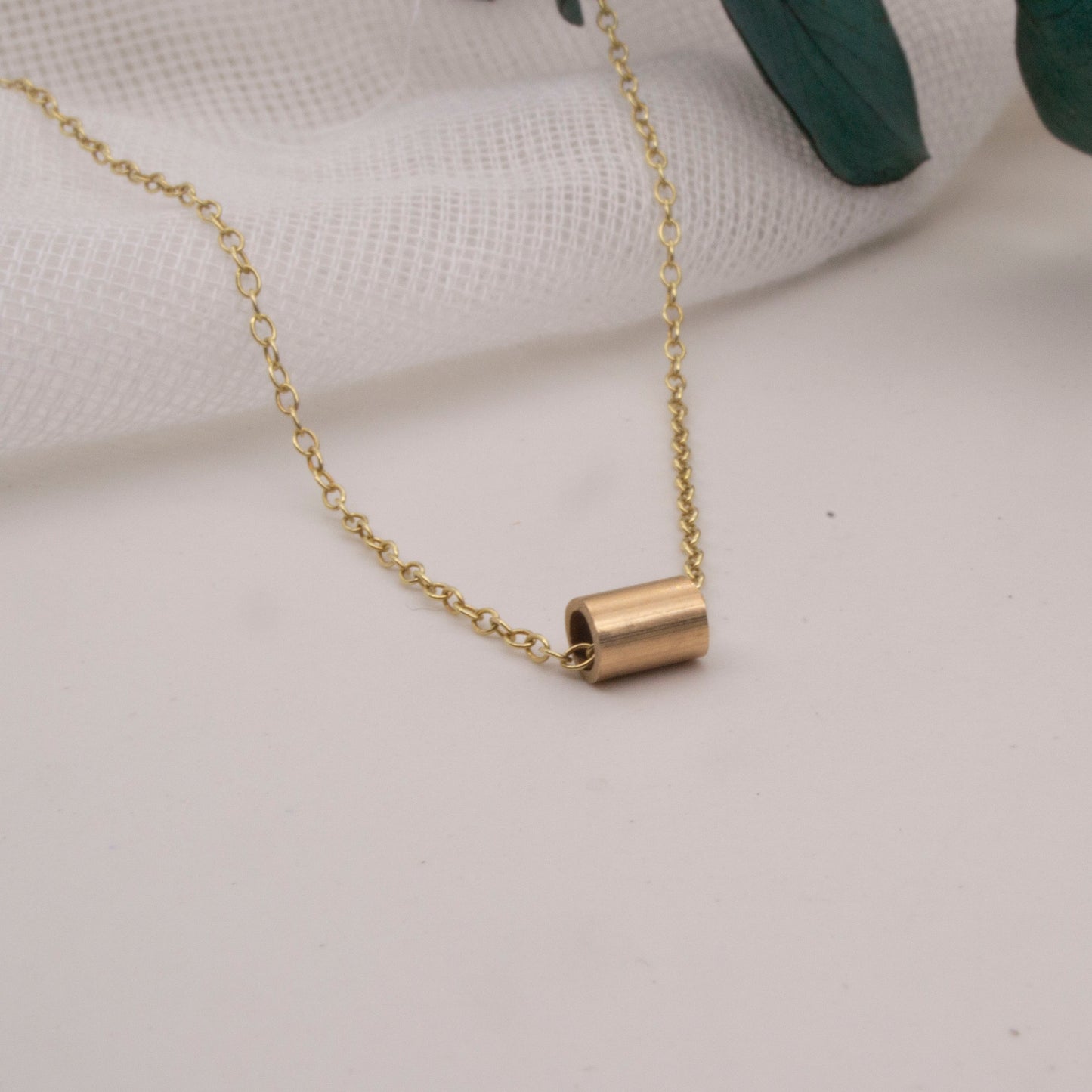 9ct Gold Tube Necklace – Hammered or Polished Finish
