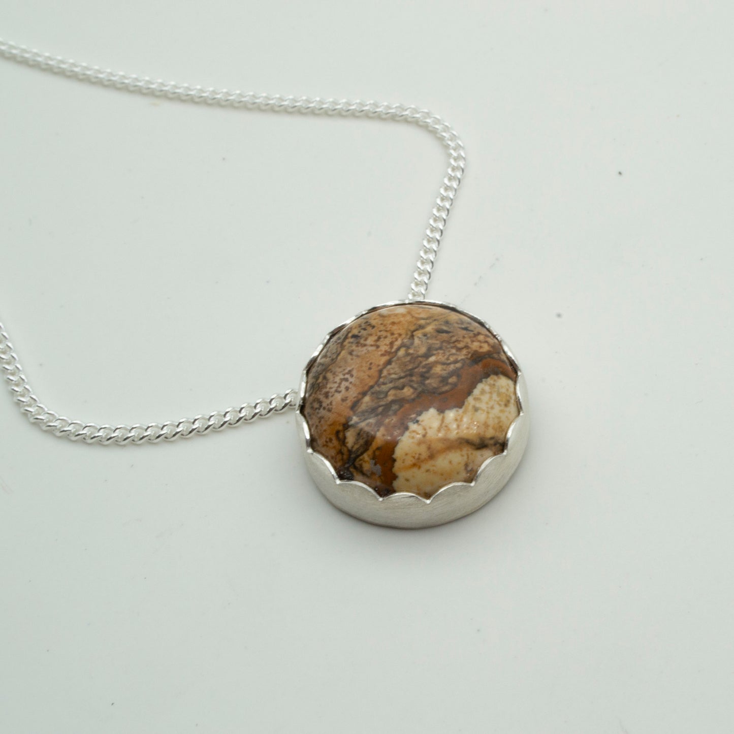 Picture jasper woody pendant