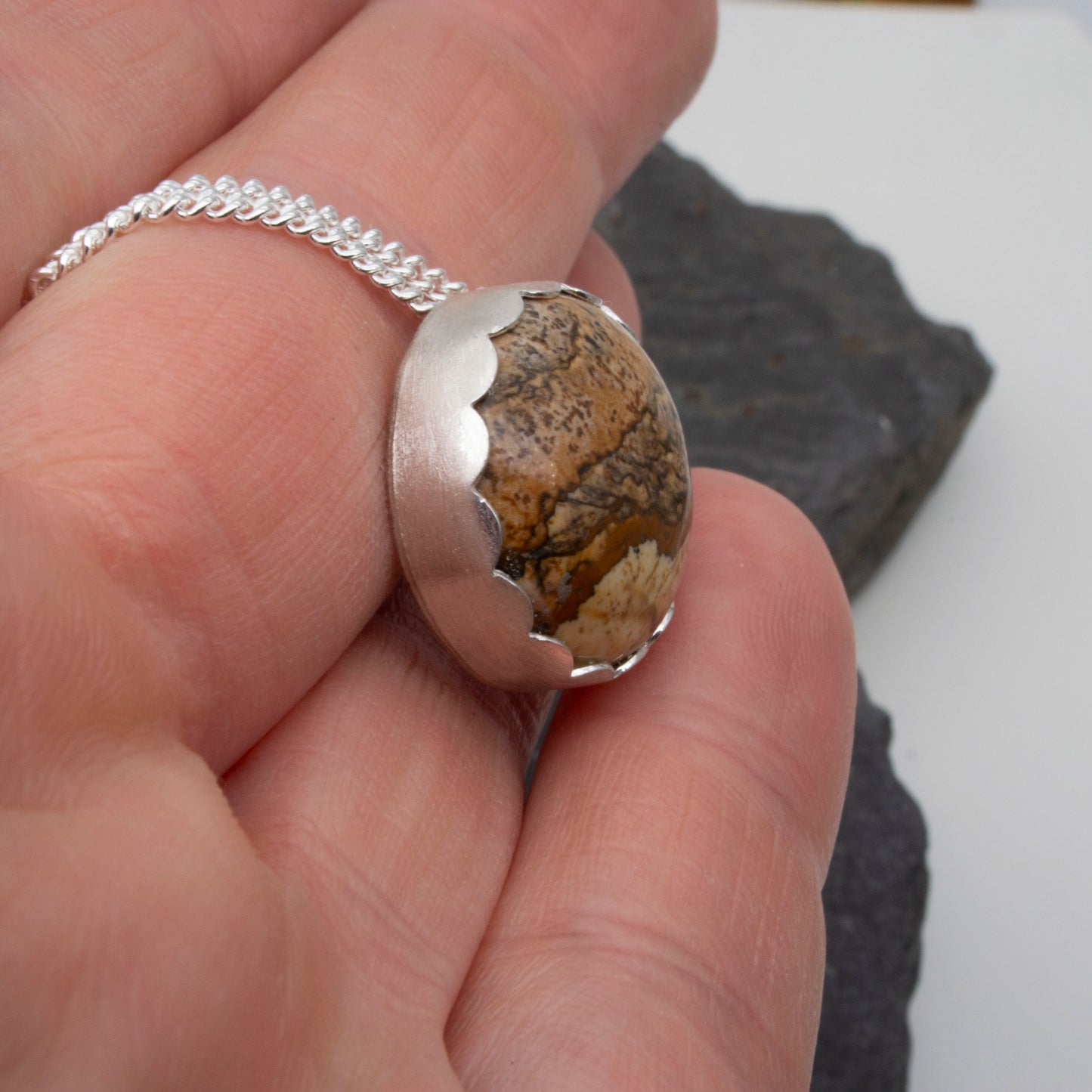 Picture jasper woody pendant