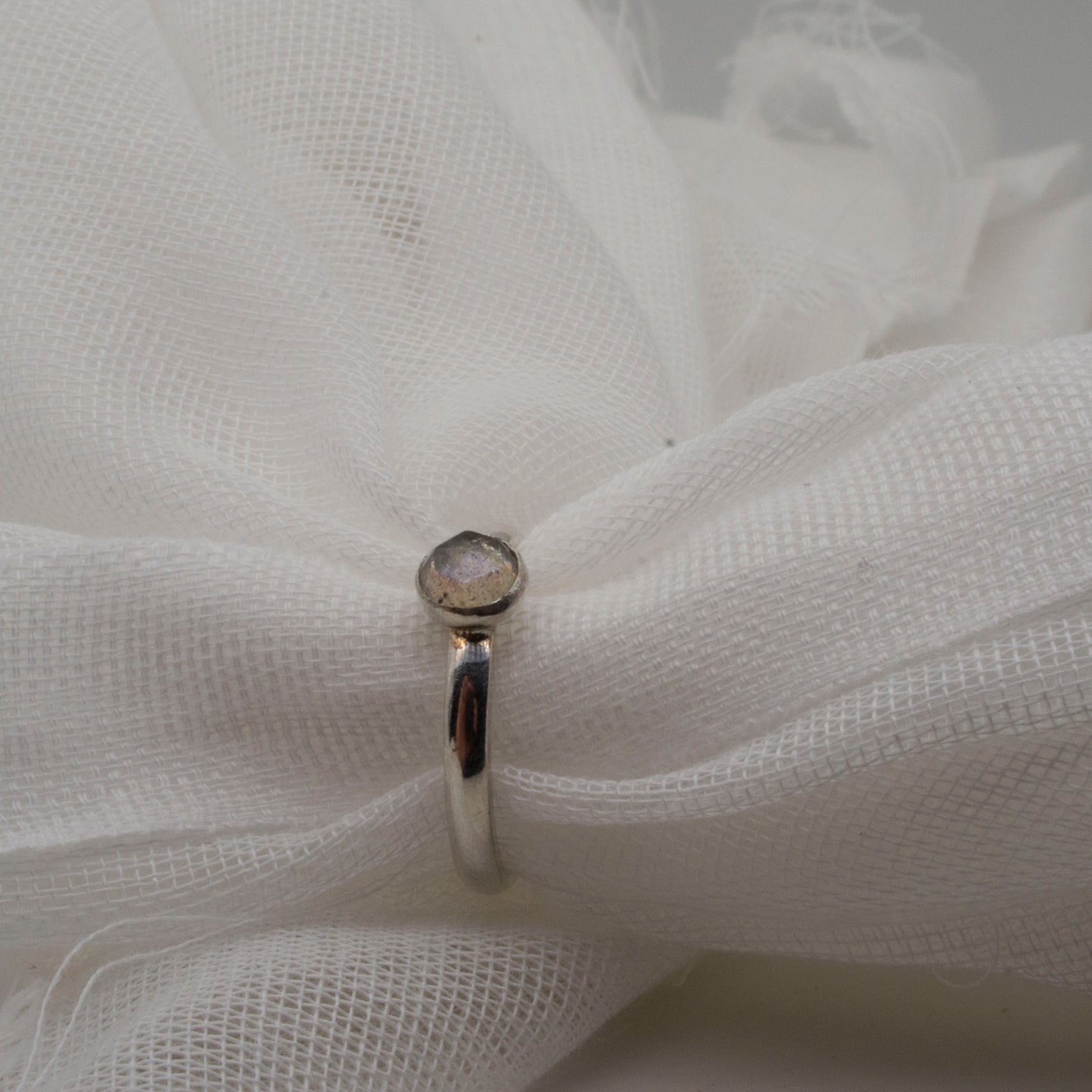 Labradorite rose cut ring size J1/2