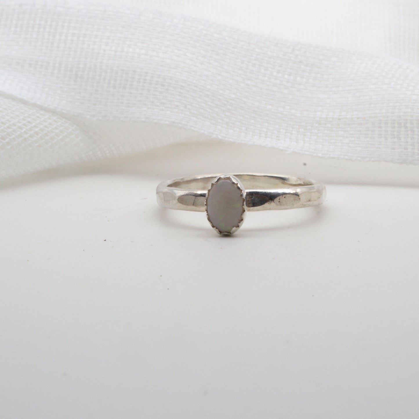 Oval natural opal 6x4mm Size L