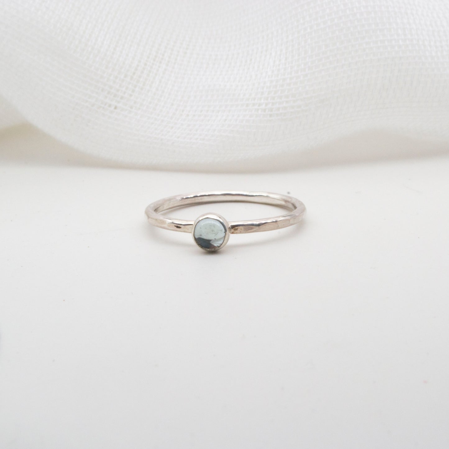 Sky blue topaz 4mm round cabochon Size M 1/2