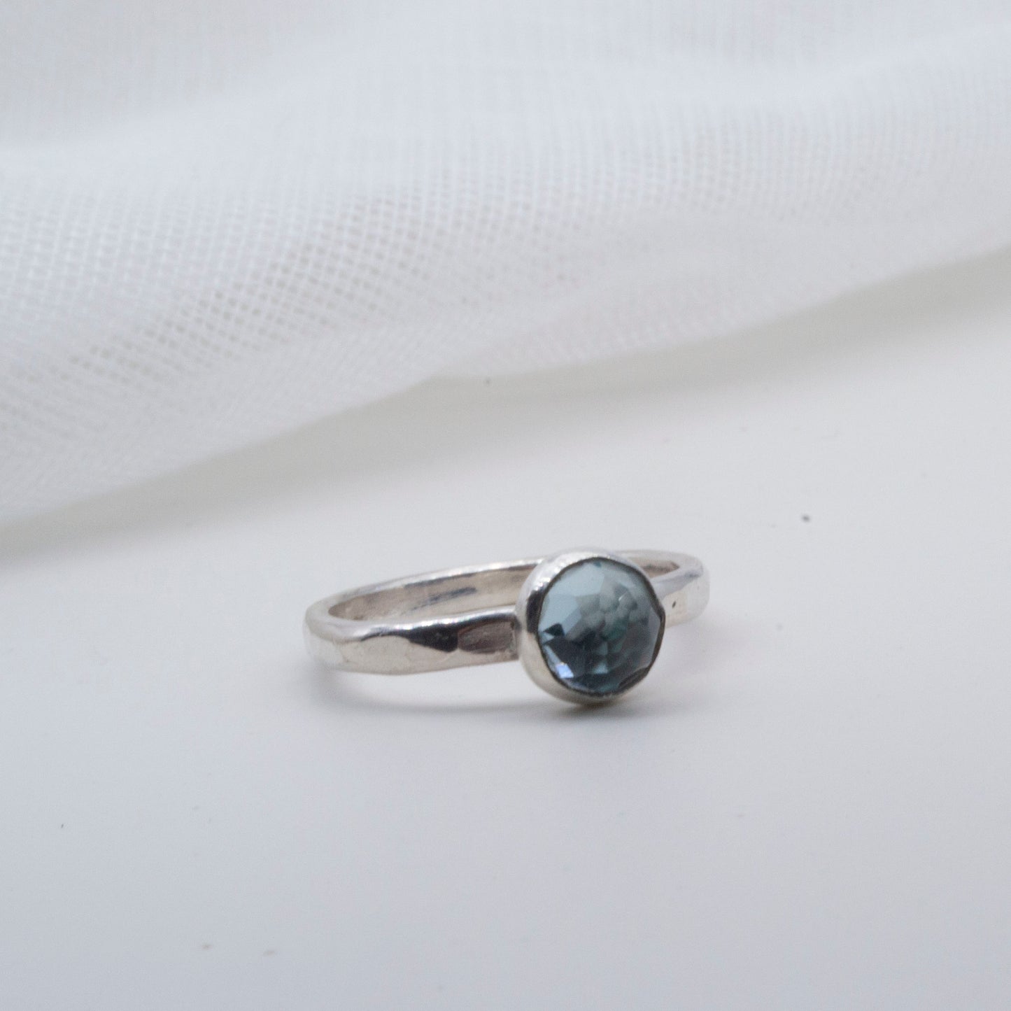 Sky Blue Topaz rose cut - size K