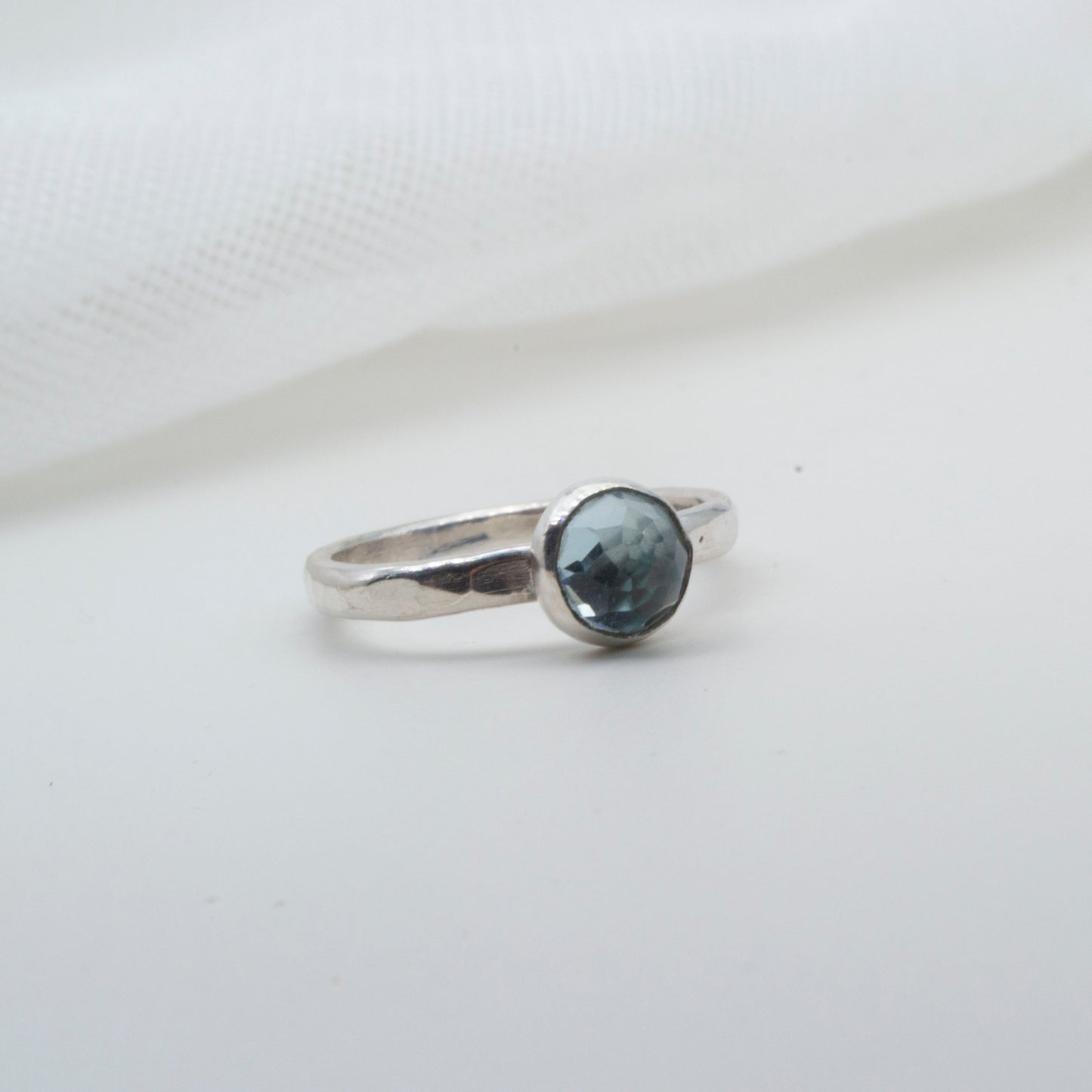 Sky Blue Topaz rose cut - size K