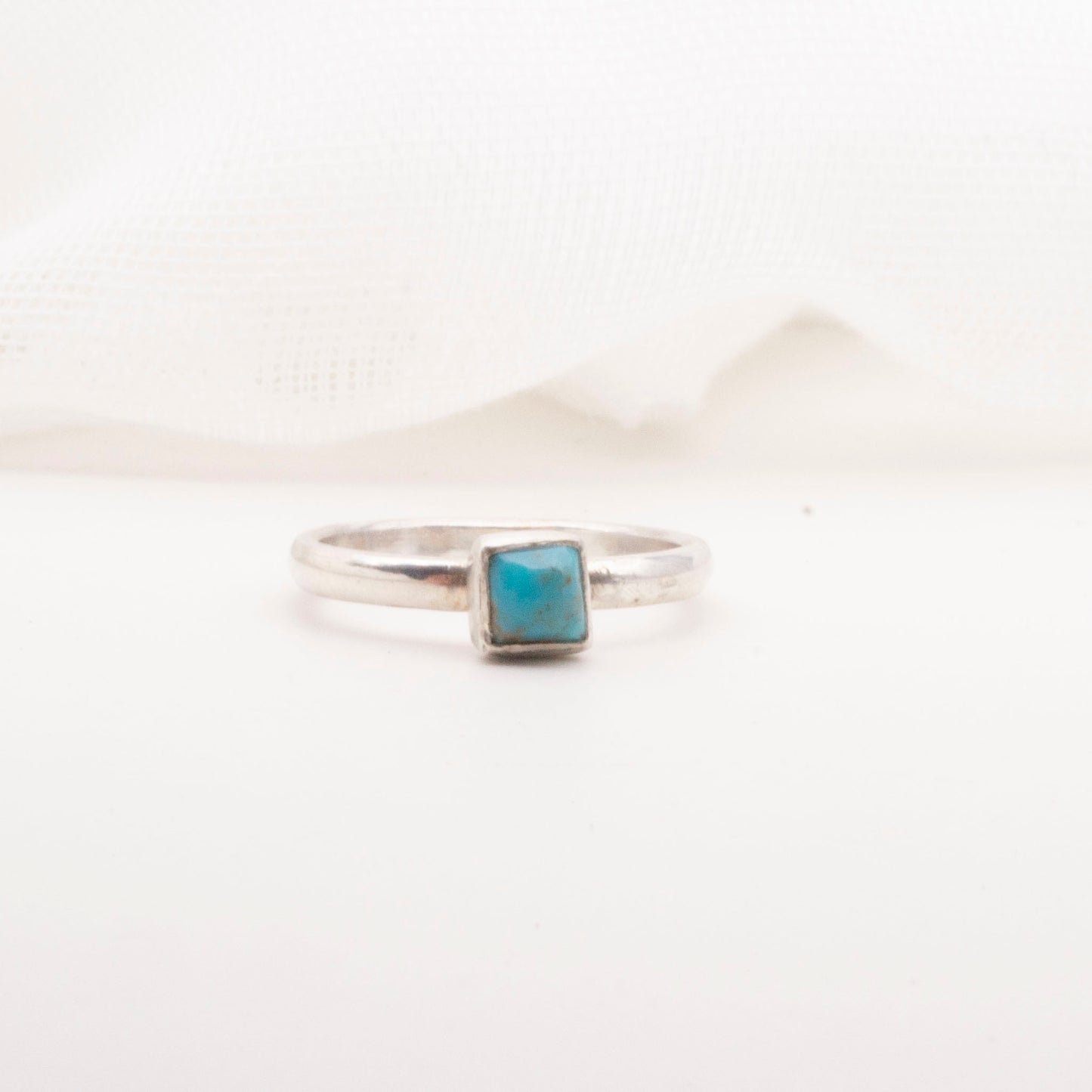 Square turquoise cabochon size J1/2