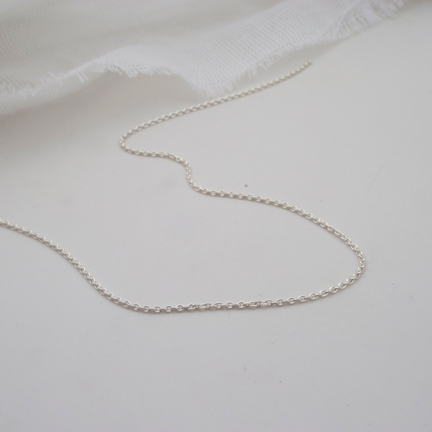 Sterling silver trace chain (extra fine)