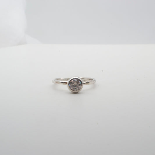 Cubic zirconia ring Size M
