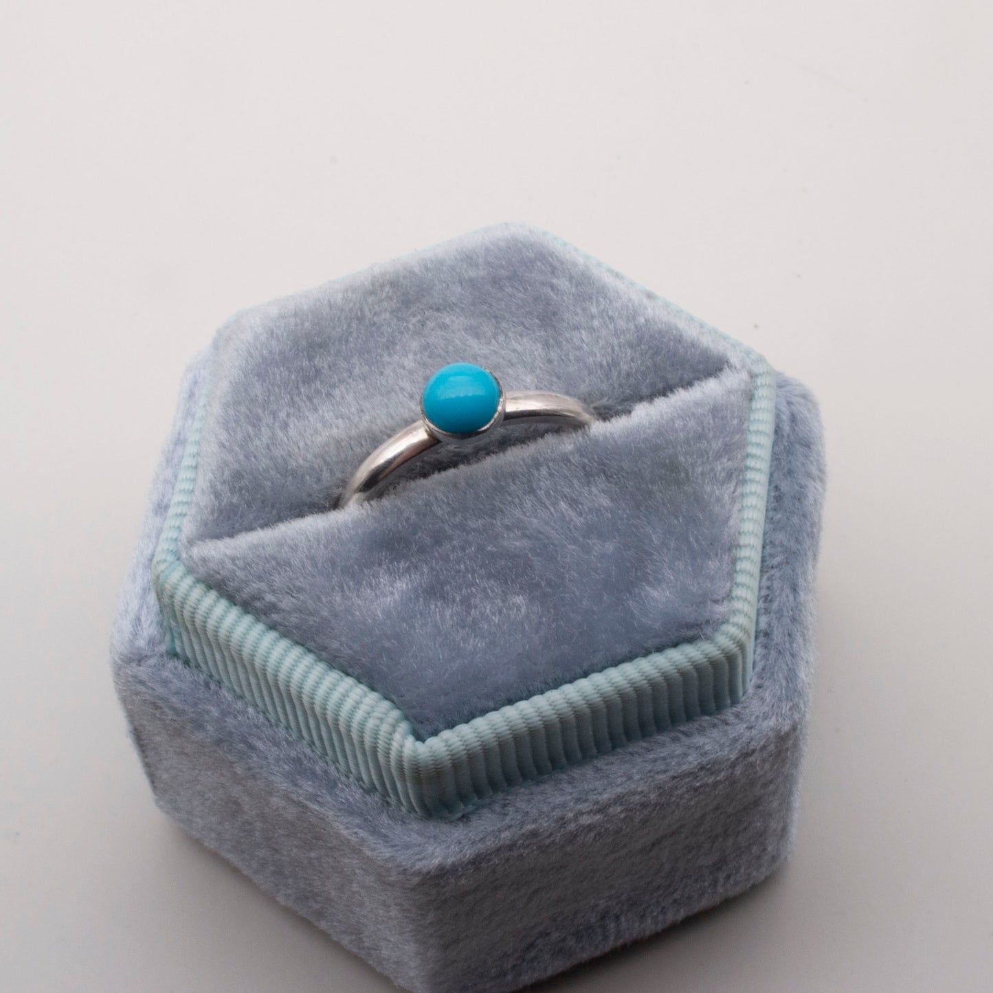 Turquoise cabochon ring  Size L