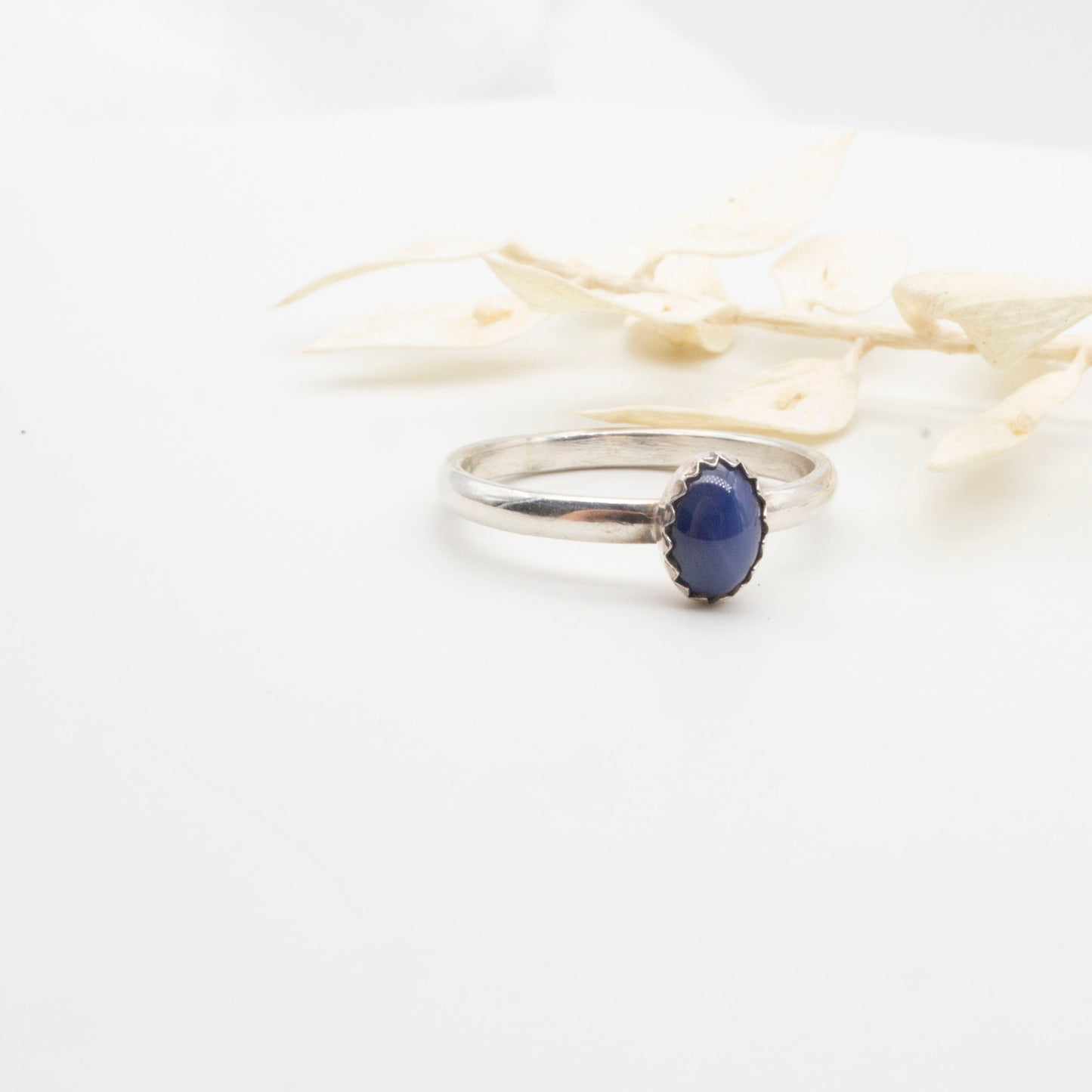 Synth star sapphire cabochon ring size Q1/2