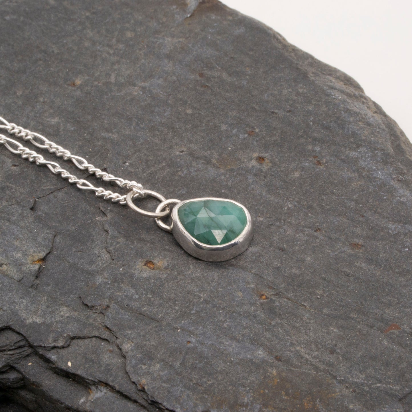 Emerald komorebi pendant