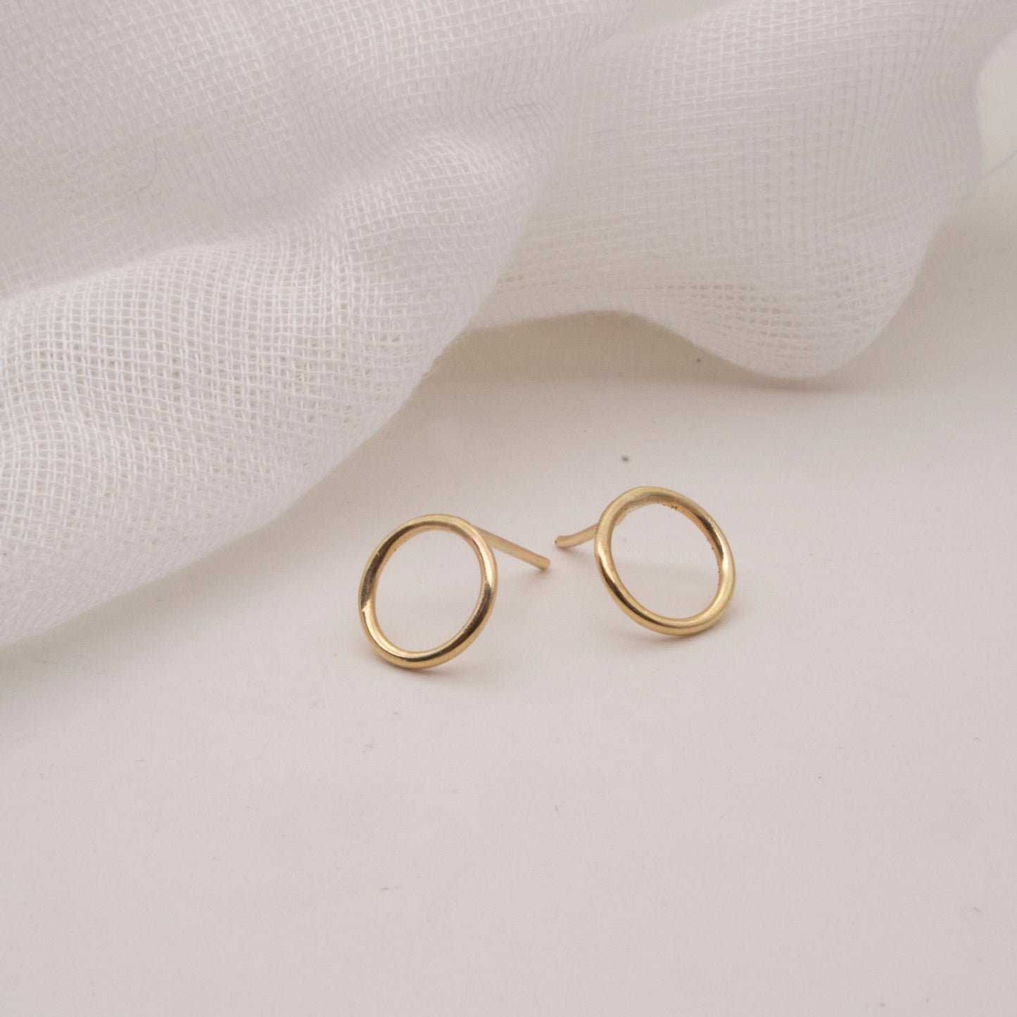 Solid 9ct Gold Open Circle Stud Earrings – Minimal & Meaningful