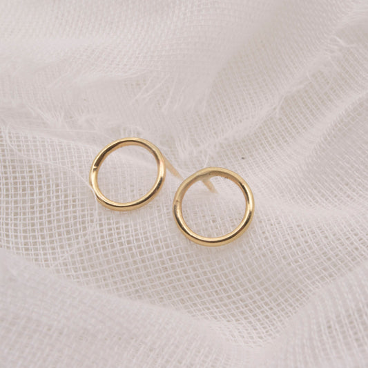 Solid 9ct Gold Open Circle Stud Earrings – Minimal & Meaningful