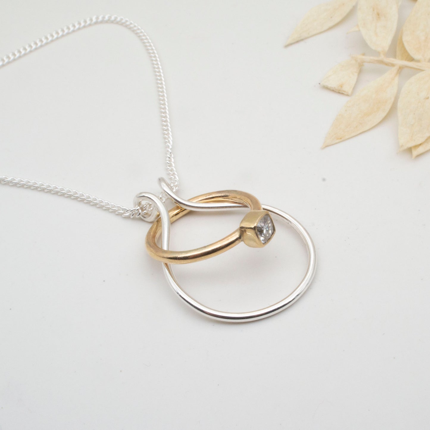 Ring holder pendant necklace