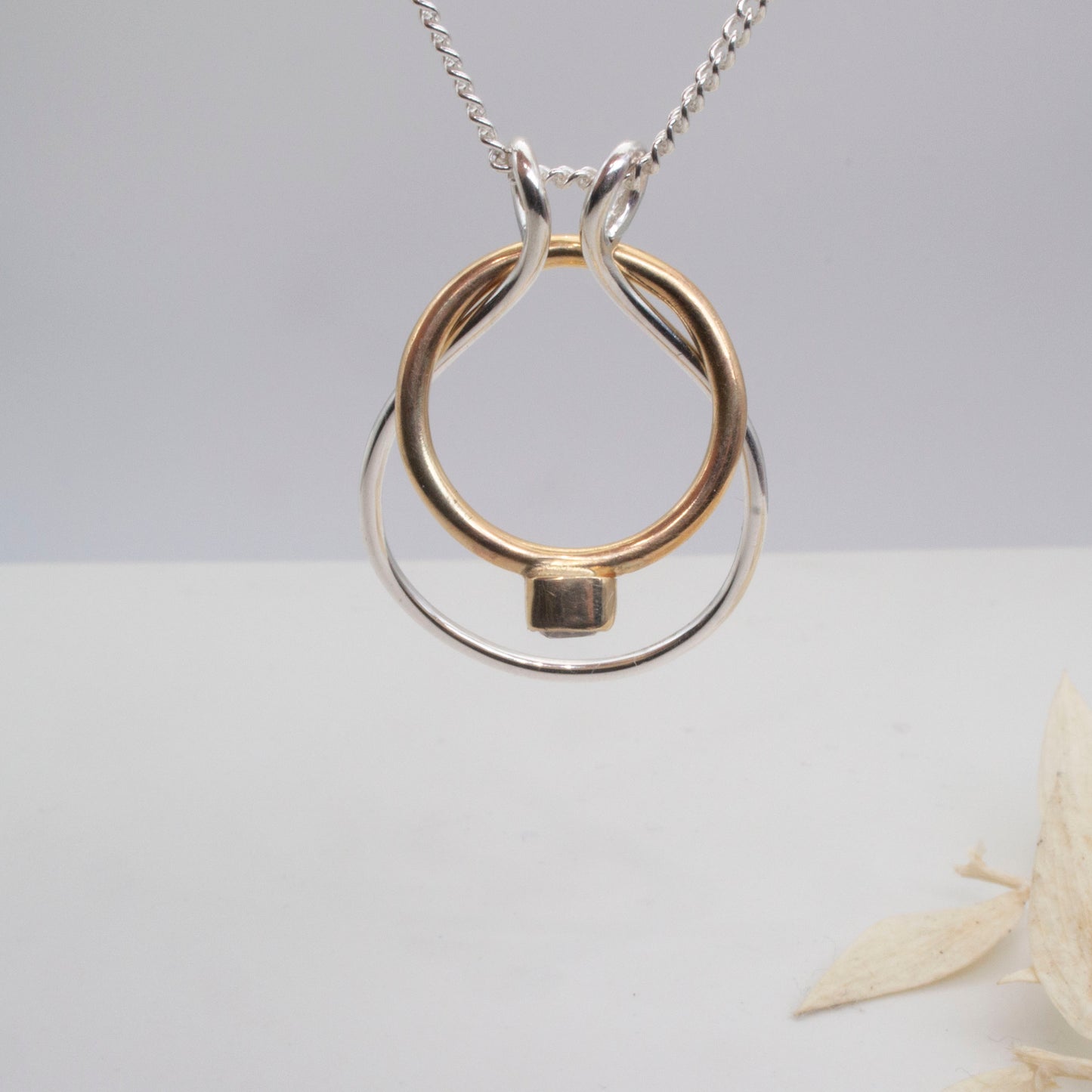 Ring holder pendant necklace