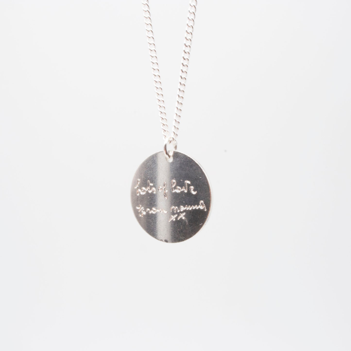Handwriting pendant necklace in sterling silver - round