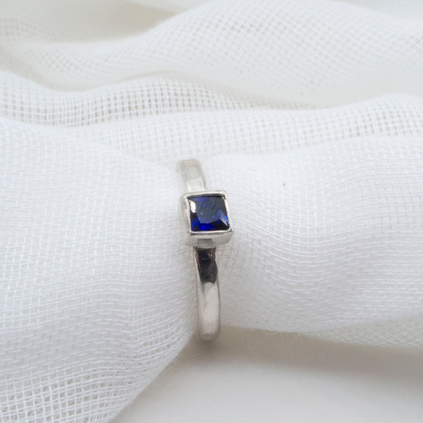 Lab sapphire square faceted gem Size L