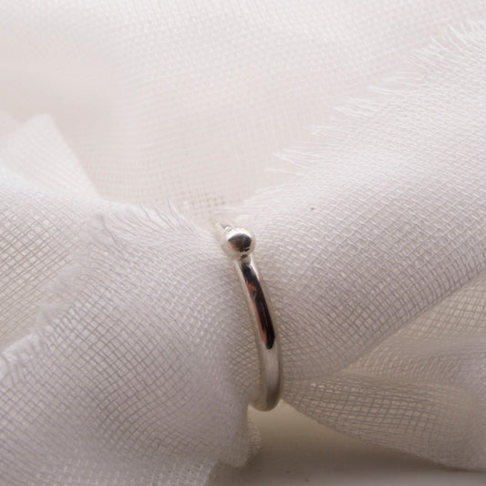 Silver dot ring L1/2