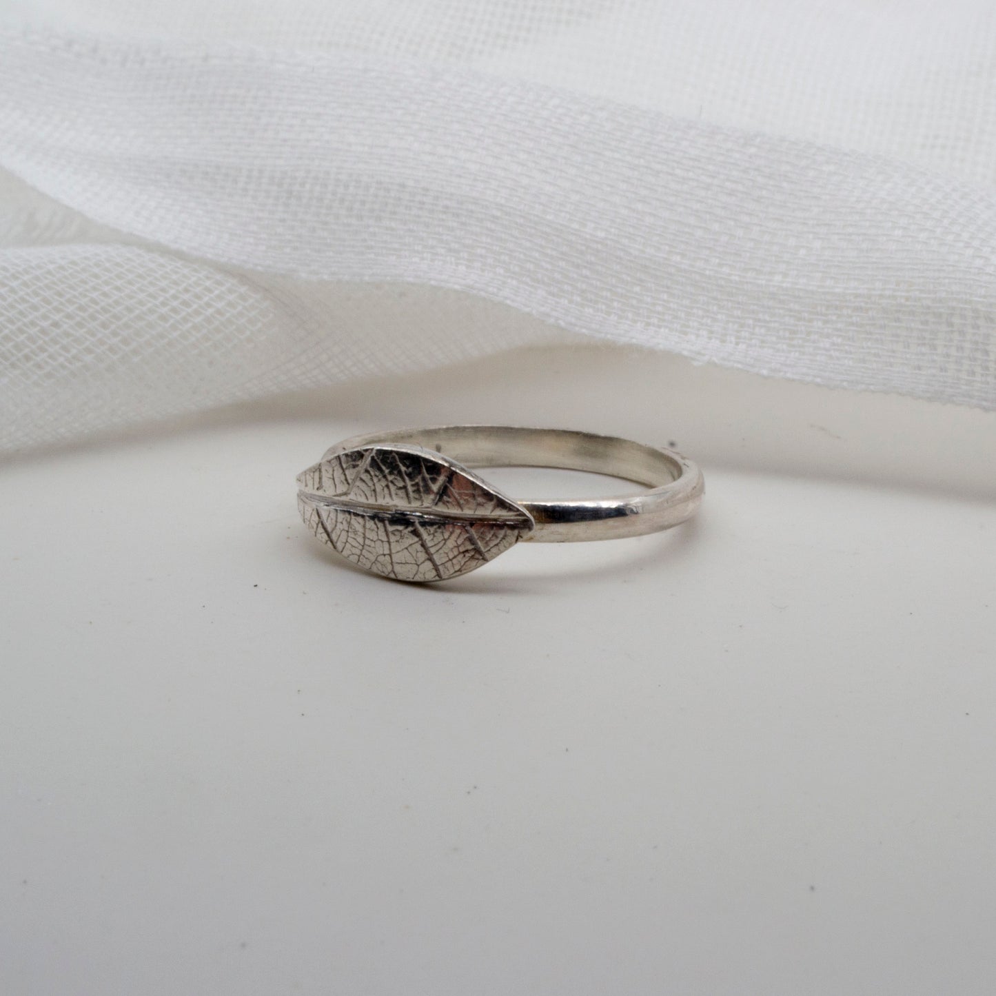 Siver leaf ring Size S