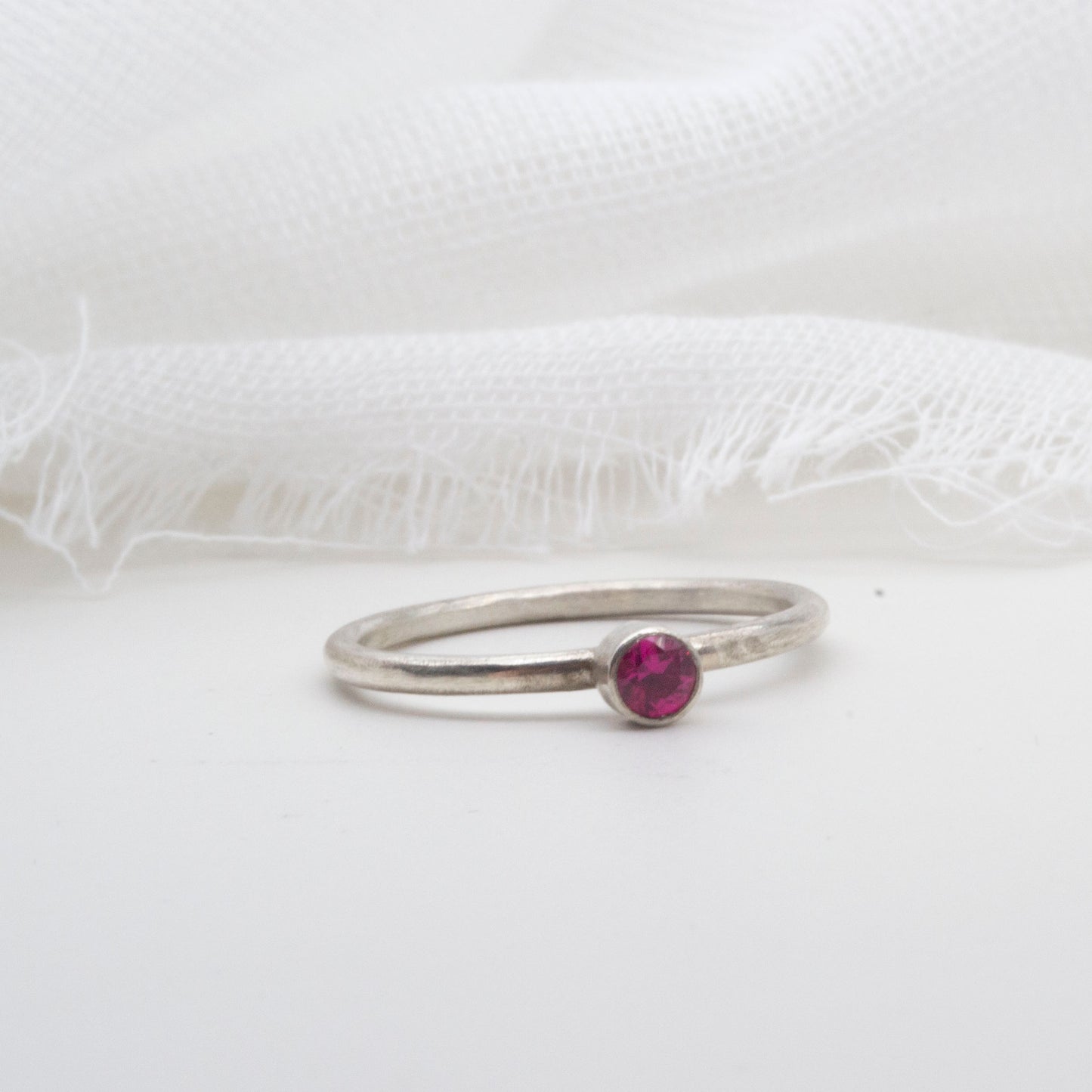 Slim lab ruby faceted 3mm ring