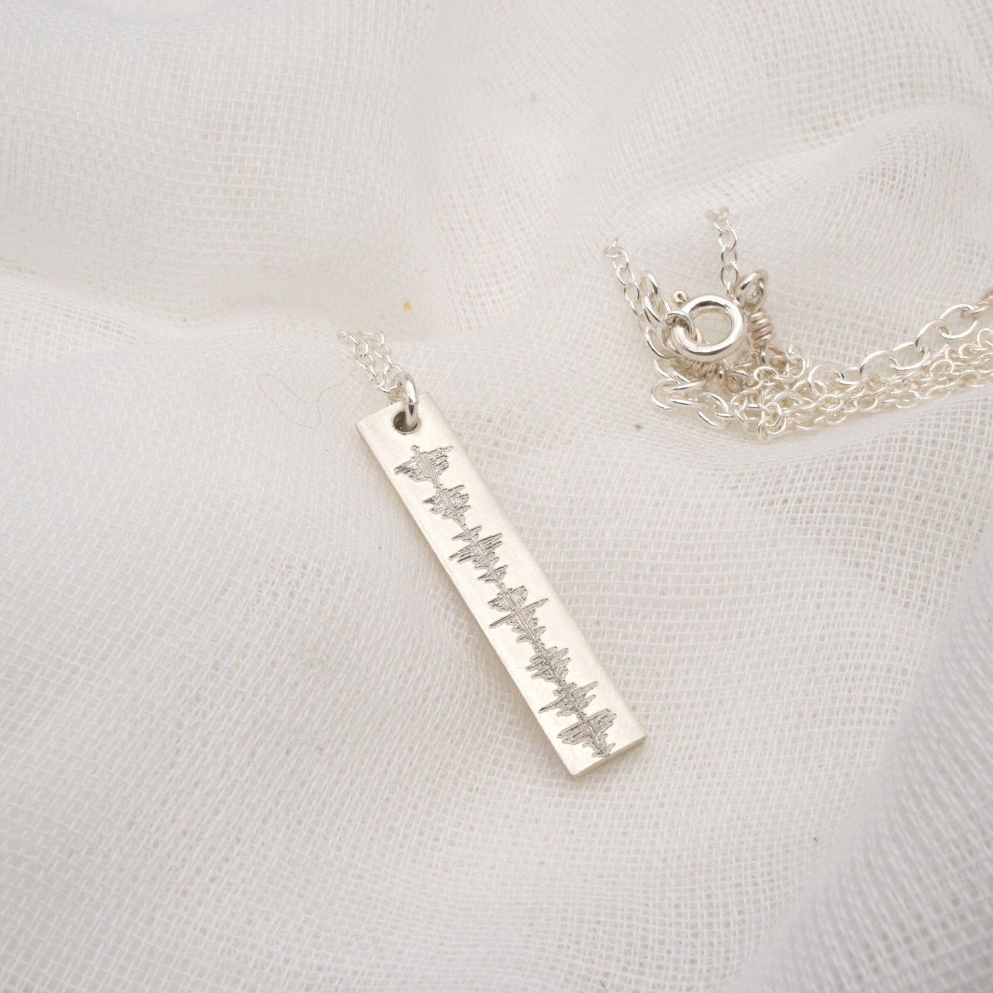 Soundwave pendant necklace in sterling silver - rectangle