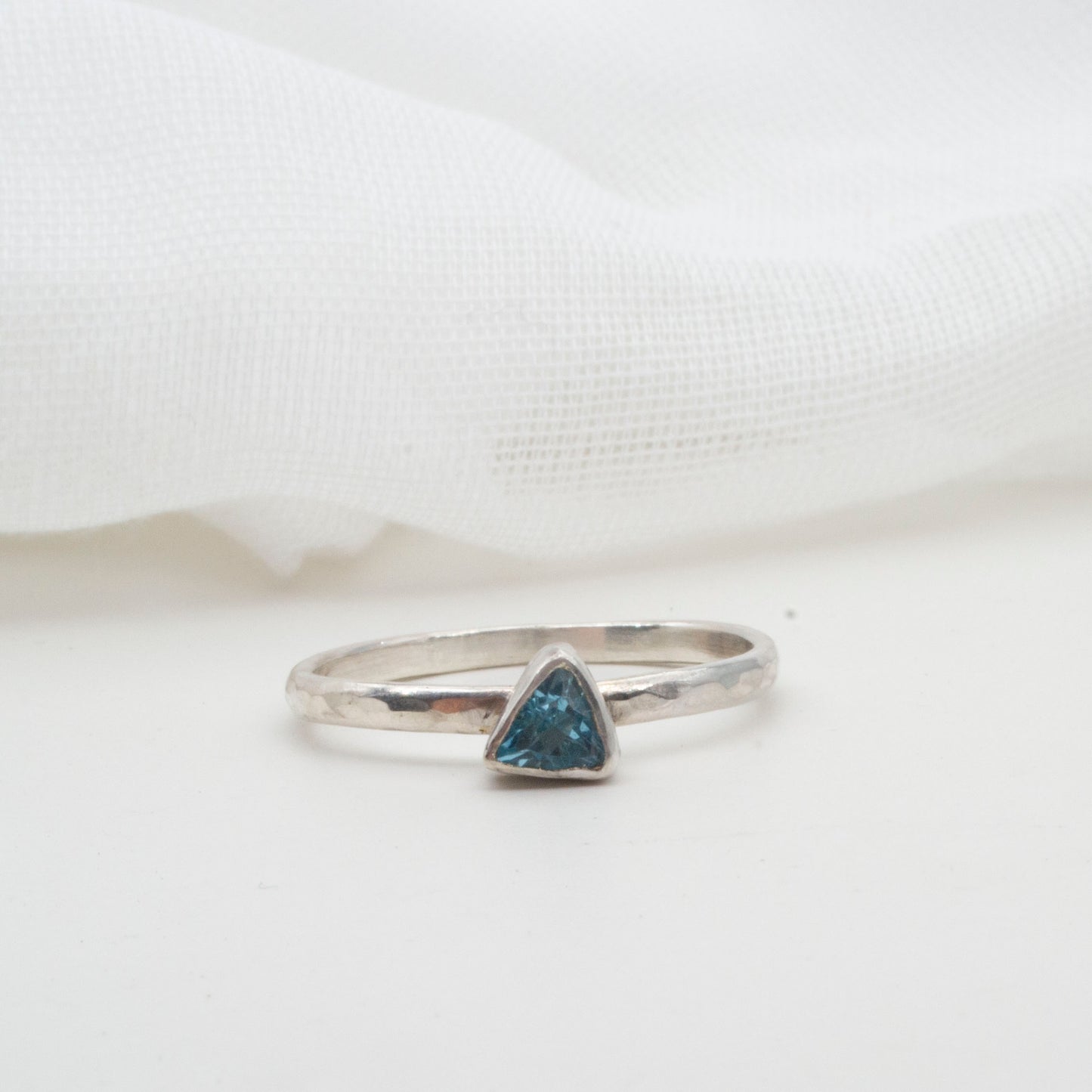 Swiss Blue Topaz trillion - size Y