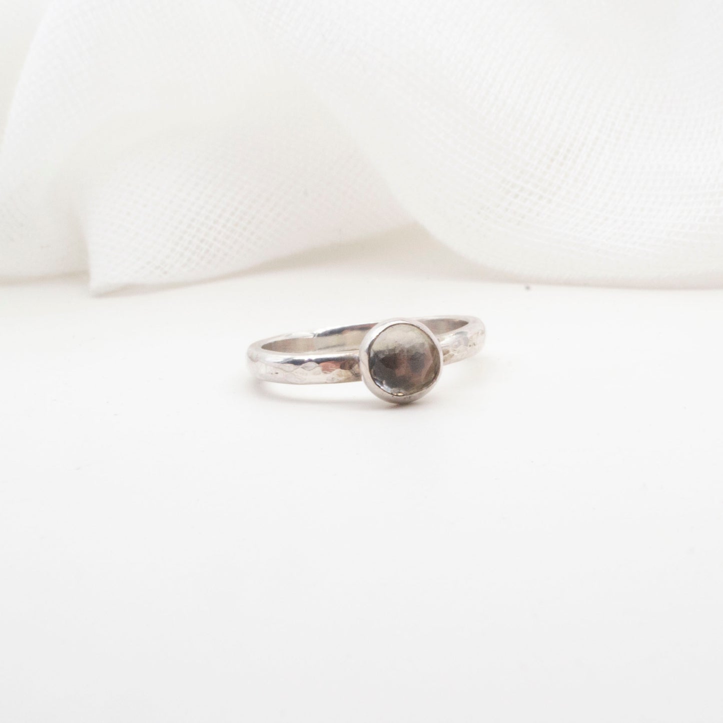 White topaz rose cut 6mm size L