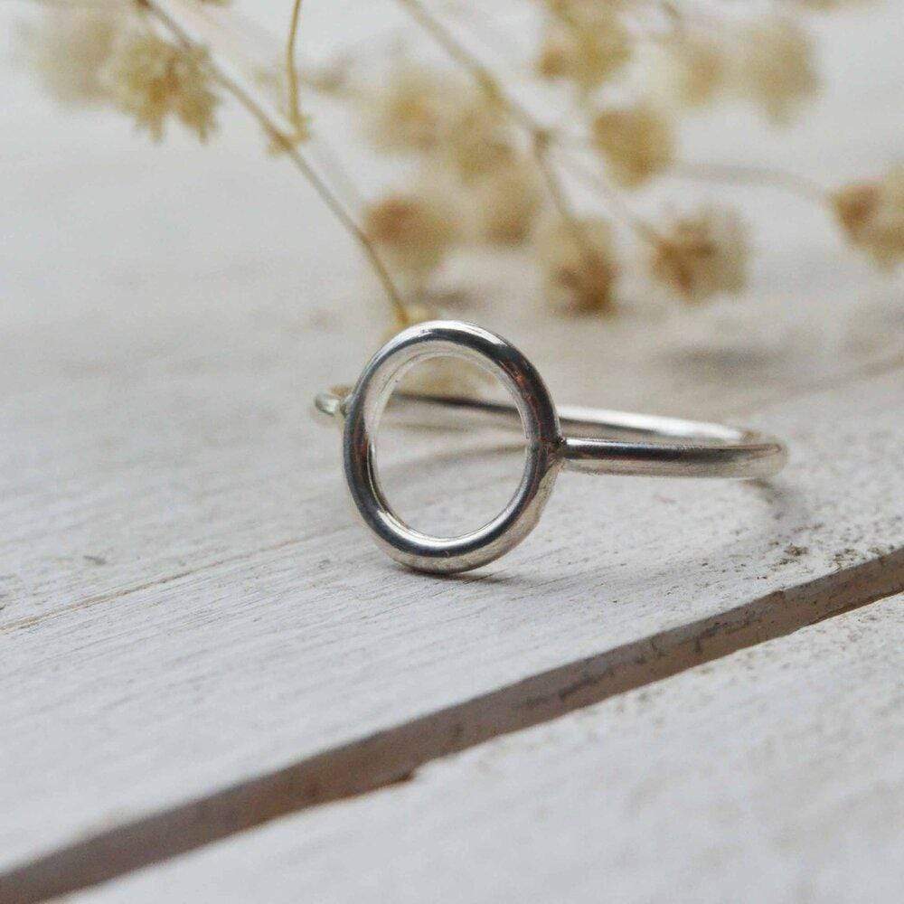 Becky Pearce Designs Simplicity circle ring