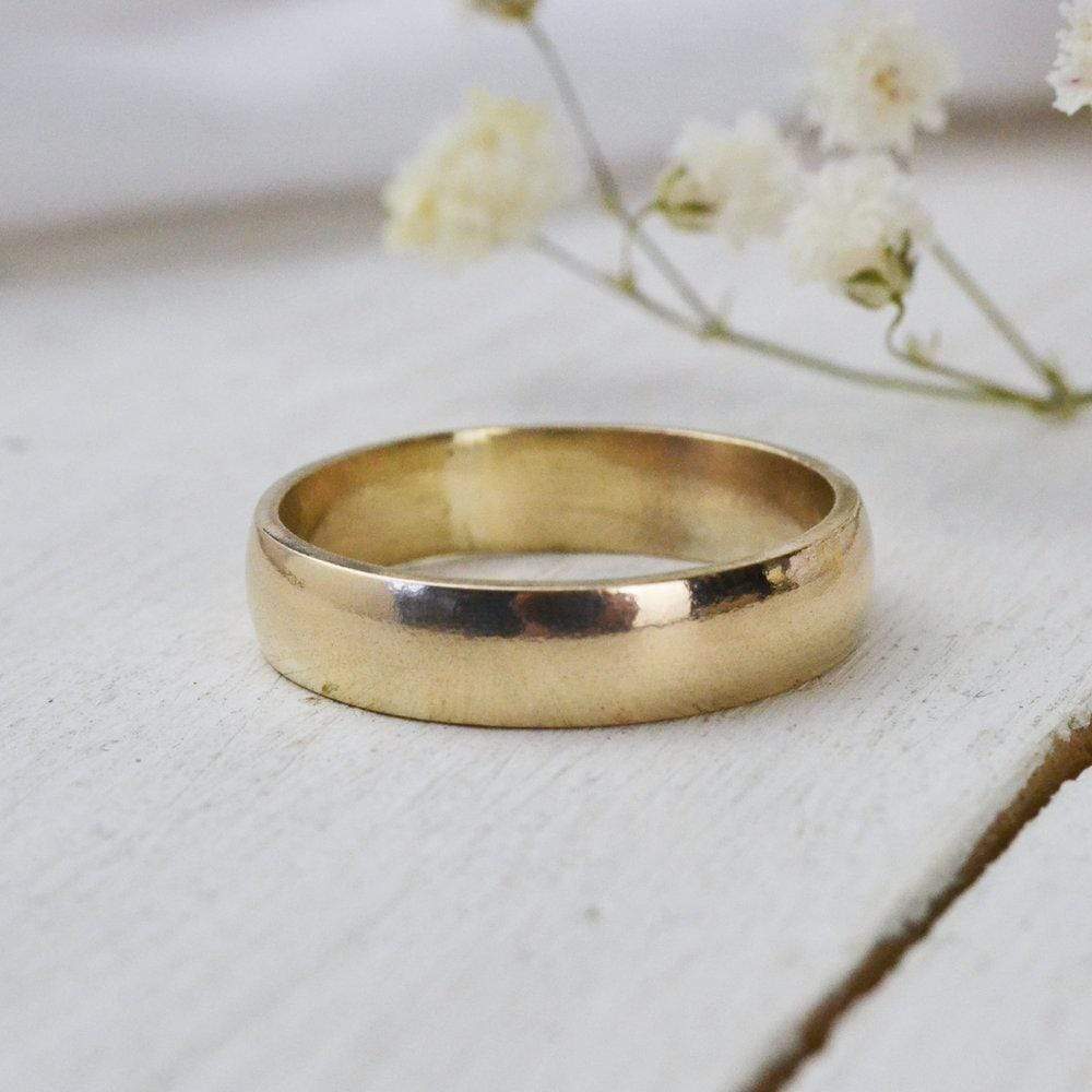 Becky Pearce Designs Gold wedding band (D profile 5mm x 1.5mm)